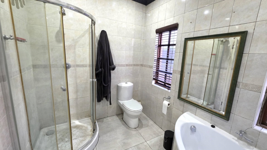3 Bedroom Property for Sale in Meerhof North West